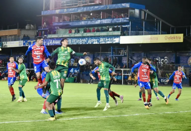 Guastatoya deja escapar una victoria de oro ante Xelajú en el cierre del partido