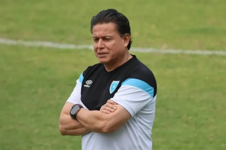 Salvador Reyes dirigirá a Guatemala ante Argelia tras ausencia de Luis Fernando Tena