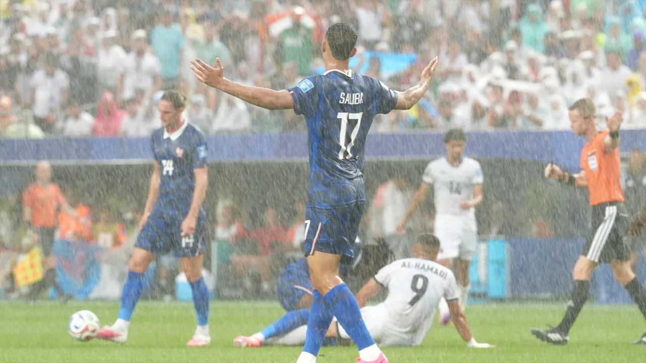 Francia vs Irak es suspendido por tormenta eléctrica: primera interrupción climática del Mundial 2026
