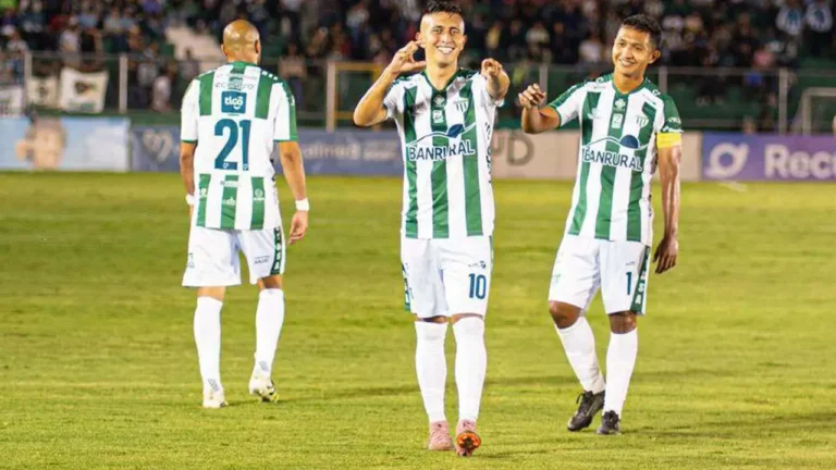 Antigua vece a Marquense
