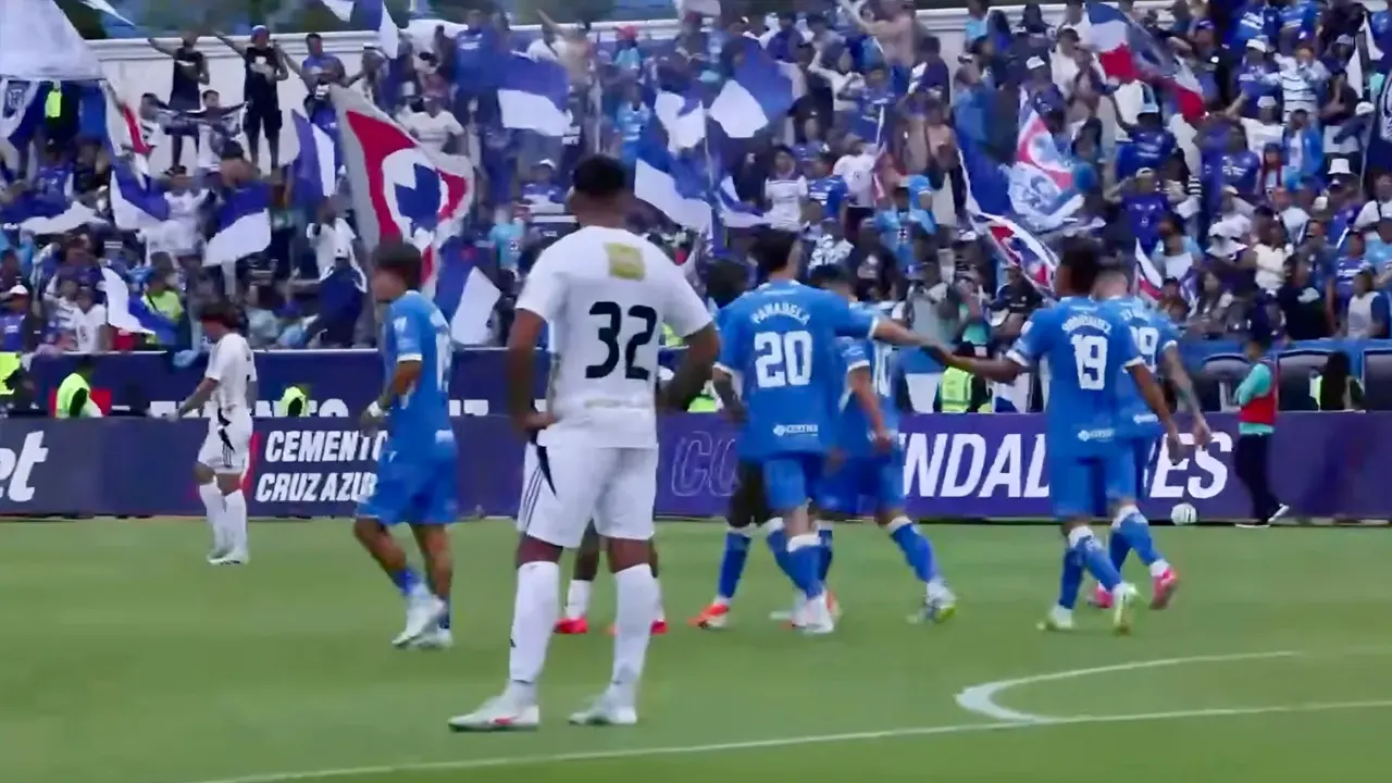 Comunicaciones vuelve a ser goleado: Cruz Azul lo aplasta 6-0 en su último amistoso antes del Apertura 2026