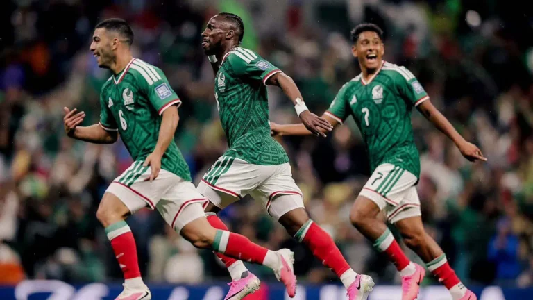 México avanza a octavos de final