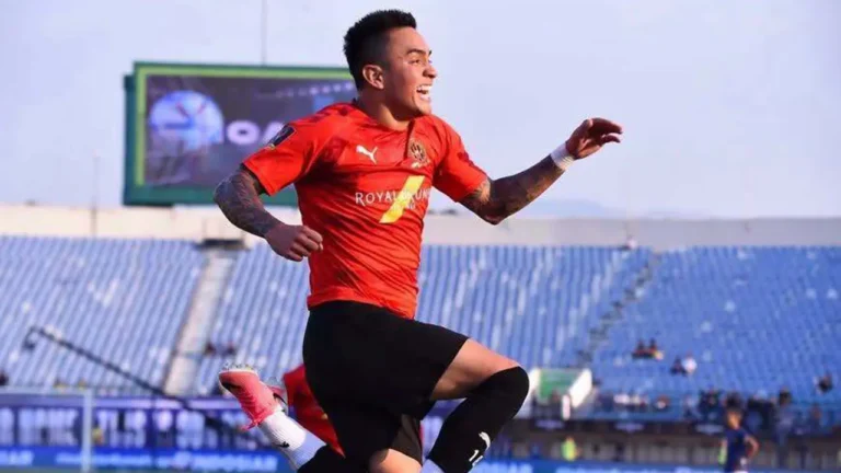 Oscar Santis debuta con gol en Indonesia
