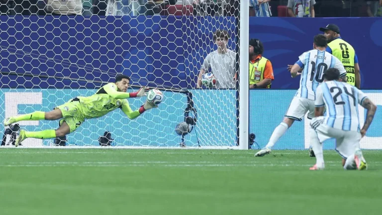 penal fallado por Messi contra Egipto