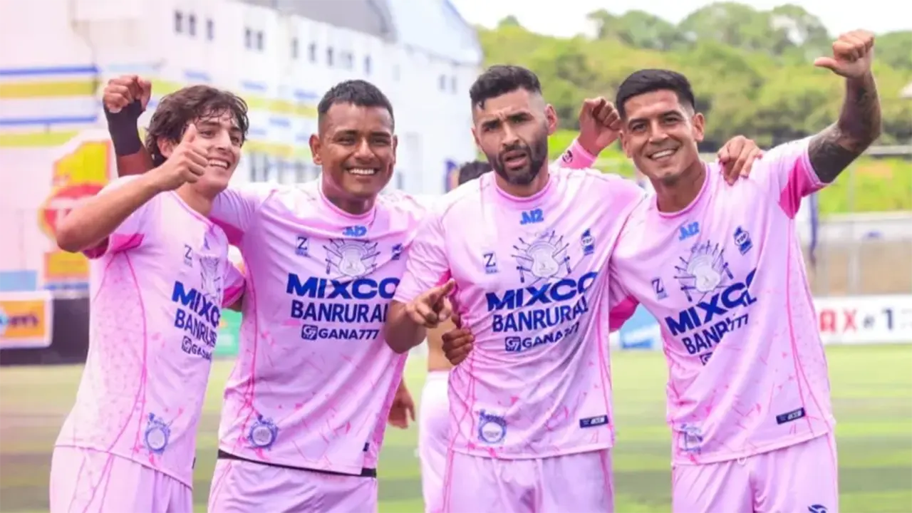Mixco busca su primera victoria internacional ante UMECIT para mantener vivo el sueño en Copa Centroamericana