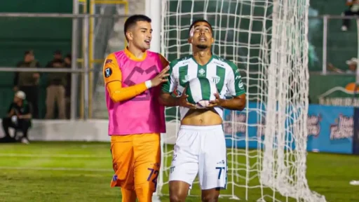 Antigua GFC remonta ante Suchitepéquez y se adueña del liderato del Apertura 2026
